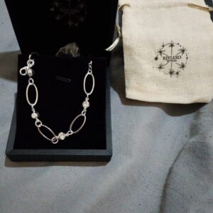 Pulseira Oval com Pérolas de Zircônia Folheado a Prata 1000