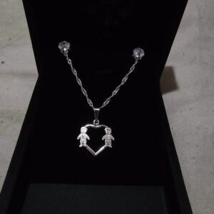 Conjunto C/ Pingente Dois Irmãos Folheado a Prata 925