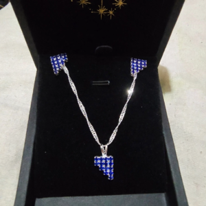 Conjunto Safira Coração Geométrico Folheado a Prata